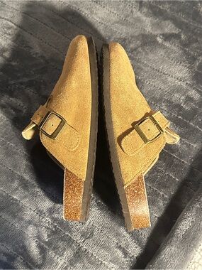 Tan Suede Cork Footbed Clogs / Slip-On Sandals – Men’s Size 10